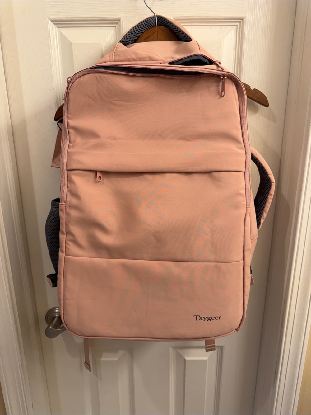 Women's Backpack in Soft Pink